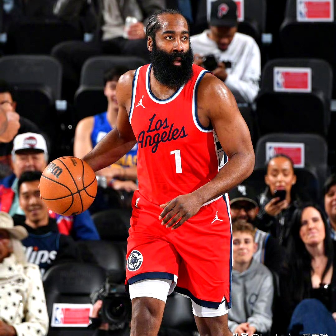 金年会最新版-包含洛杉矶快船训练开放日，加时末段造点机会引欢呼，法甲在即，球队文化再被提及的词条-金年会最新版