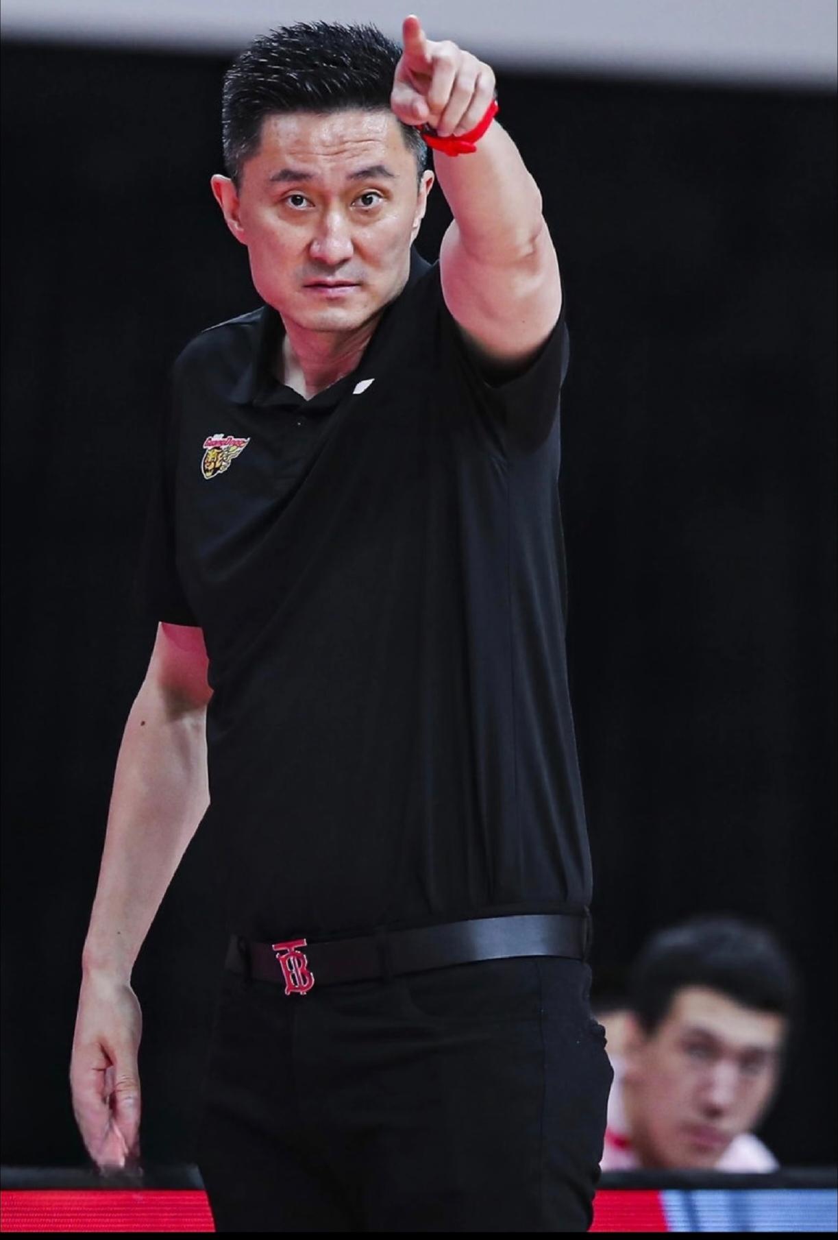 金年会最新版-包含欧篮联清晨走向成谜；广东宏远防线松动；赛场秩序良好；纪律约束更严格的词条-金年会最新版