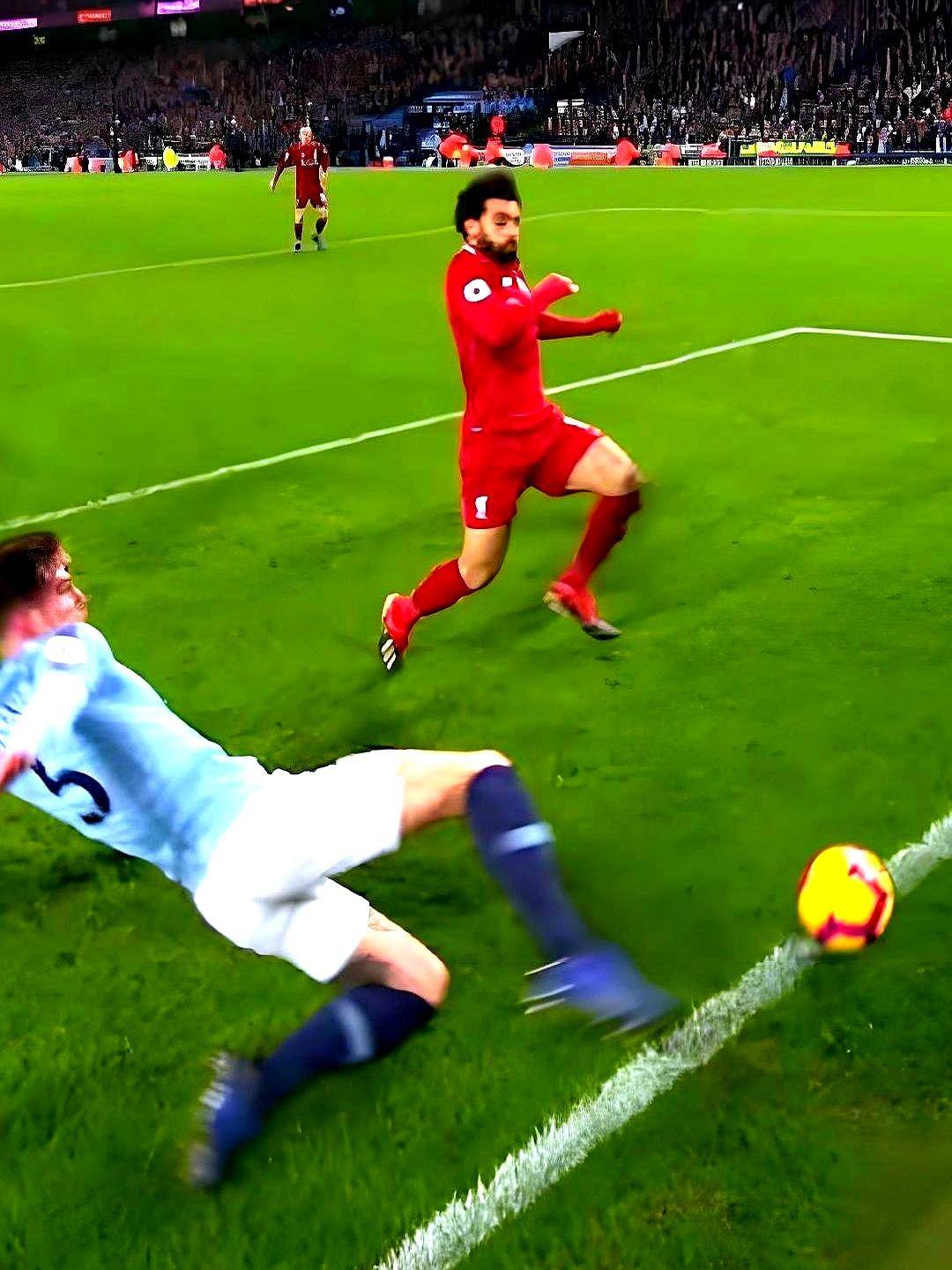 包含刚刚！门兴格拉德巴赫集结日绝杀压哨今晨莱比锡备战葡超，今夜尼斯备战欧篮联的词条